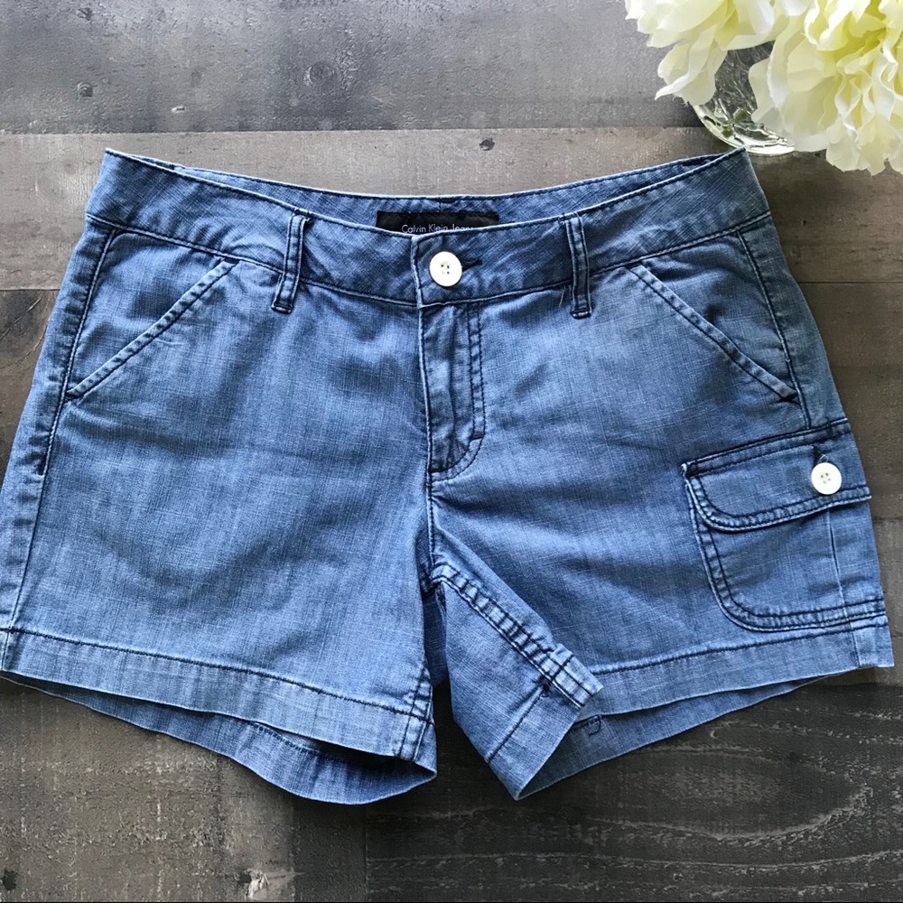 Calvin Klein Shorts Size 6